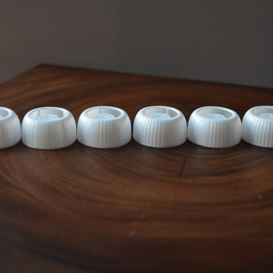 Extra caps for reusable food pouches (6x) Universal Reusable Plastic Caps - Set of 6