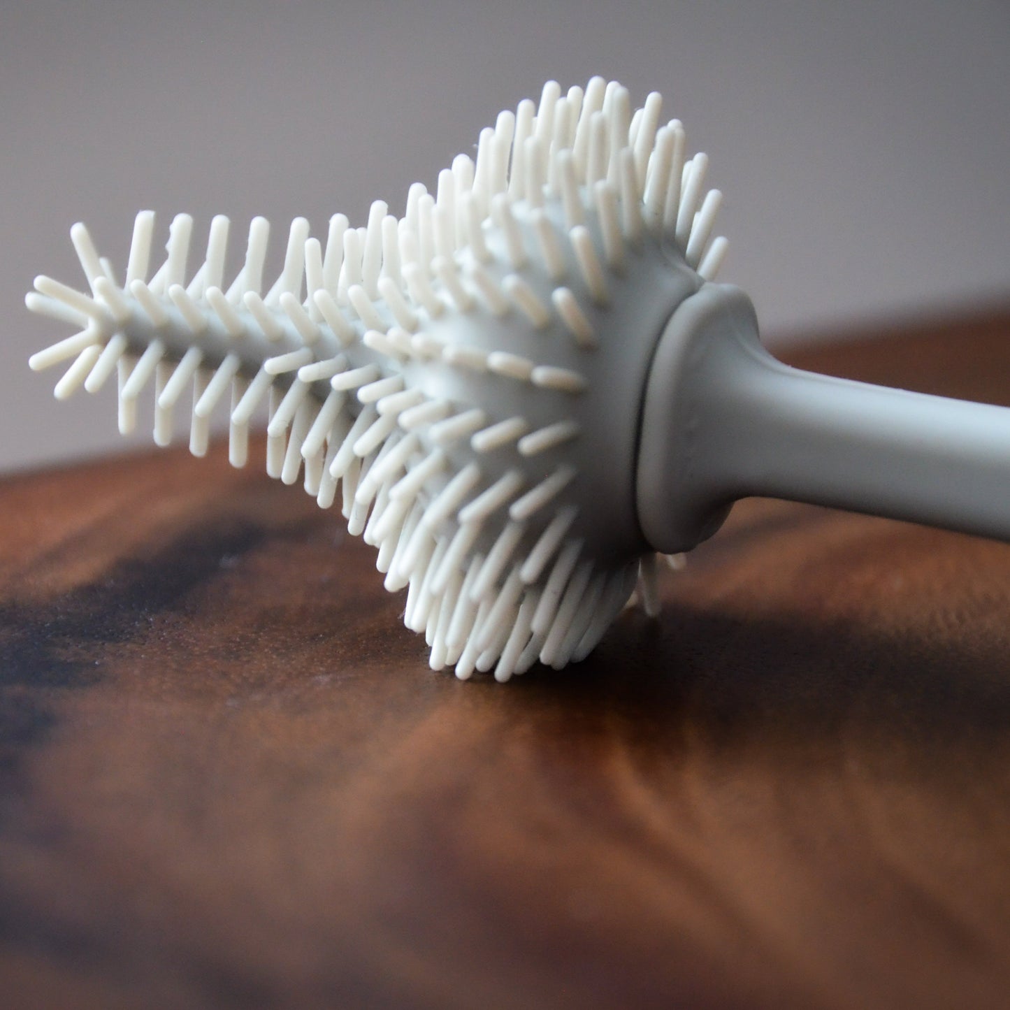 Brosse de nettoyage pour pochettes alimentaires, biberons et bouteilles