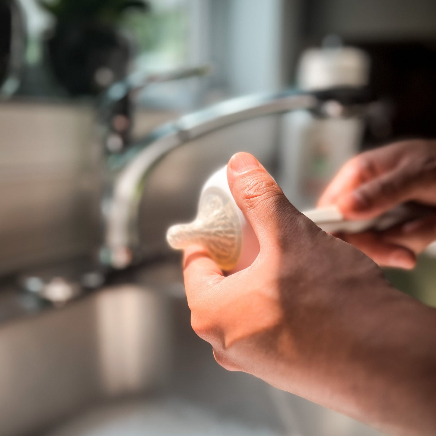 Brosse de nettoyage pour pochettes alimentaires, biberons et bouteilles